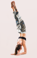 
              Geodology - (Capri) Leggings
            