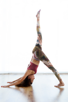 
              Geodology - (Capri) Leggings
            